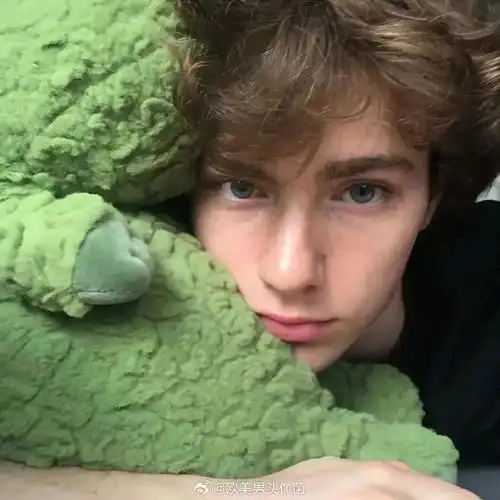 6686体育银牌作者習慣假裝