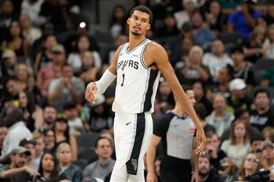 Как жаль! В третий раз в карьере Буньяма пропустил трипл-дабл из-за пропуска блока.