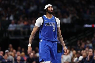 Конкурентный статус повышается! Густые брови набрали 16 очков и 8 подборов при 6 из 12 бросков за тайм.