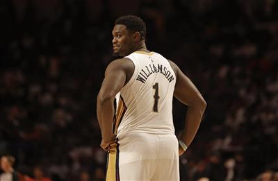 Возглавьте команду! Пул, Зайон и Мерфи в перерыве забили двузначные числа.