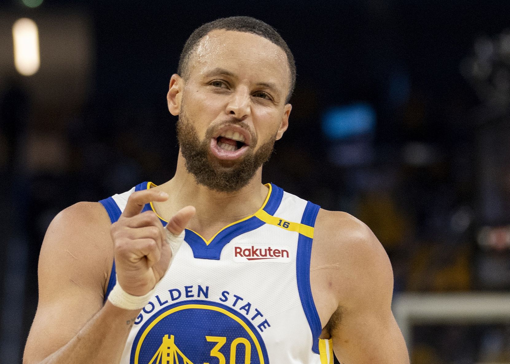 Хозяева поля — дракон, а гости — жук! На данный момент у «Уорриорз» 4 победы и 0 поражений в качестве хозяев поля в этом сезоне и 1 победа и 3 поражения в качестве команды на выезде.