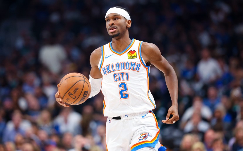 Обычная операция! Александр отыграл три четверти и набрал 33 очка и 7 передач при плюс-минус +21.