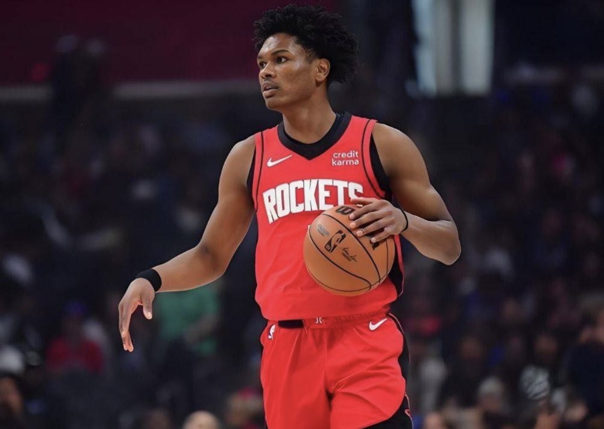 «Рокетс» отдали всего 15 передач за игру, а «Амен и Шепард» в общей сложности сделали 2 передачи.