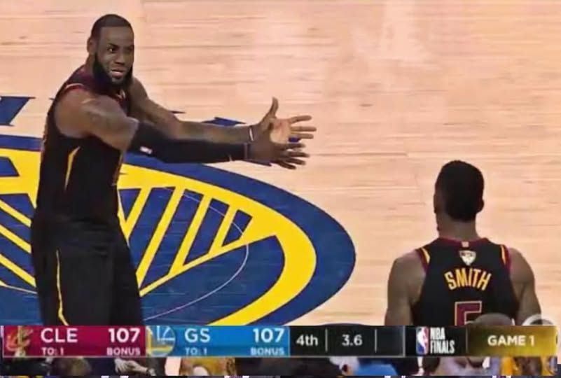 Дж.Р.: Джеймс до сих пор меня не простил, но отсутствие тайм-аута не повлияет на то, что ты — КОЗЛА.