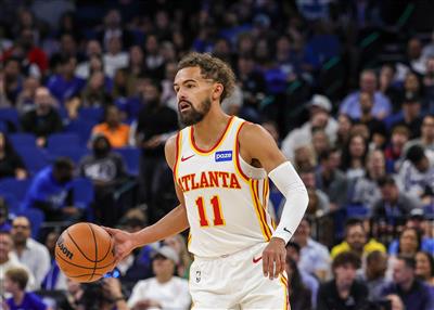 Трэй Янг набрал 11 очков в заключительной четверти со счетом 25+6, что привело «Хокс» к завершению разворота в выездной игре.