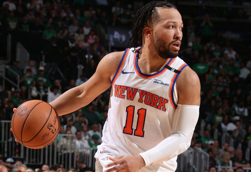 Полная огневая мощь! Брансон сделал 3 из 6 бросков в первой четверти и набрал 11 очков, 2 подбора и 1 передачу.