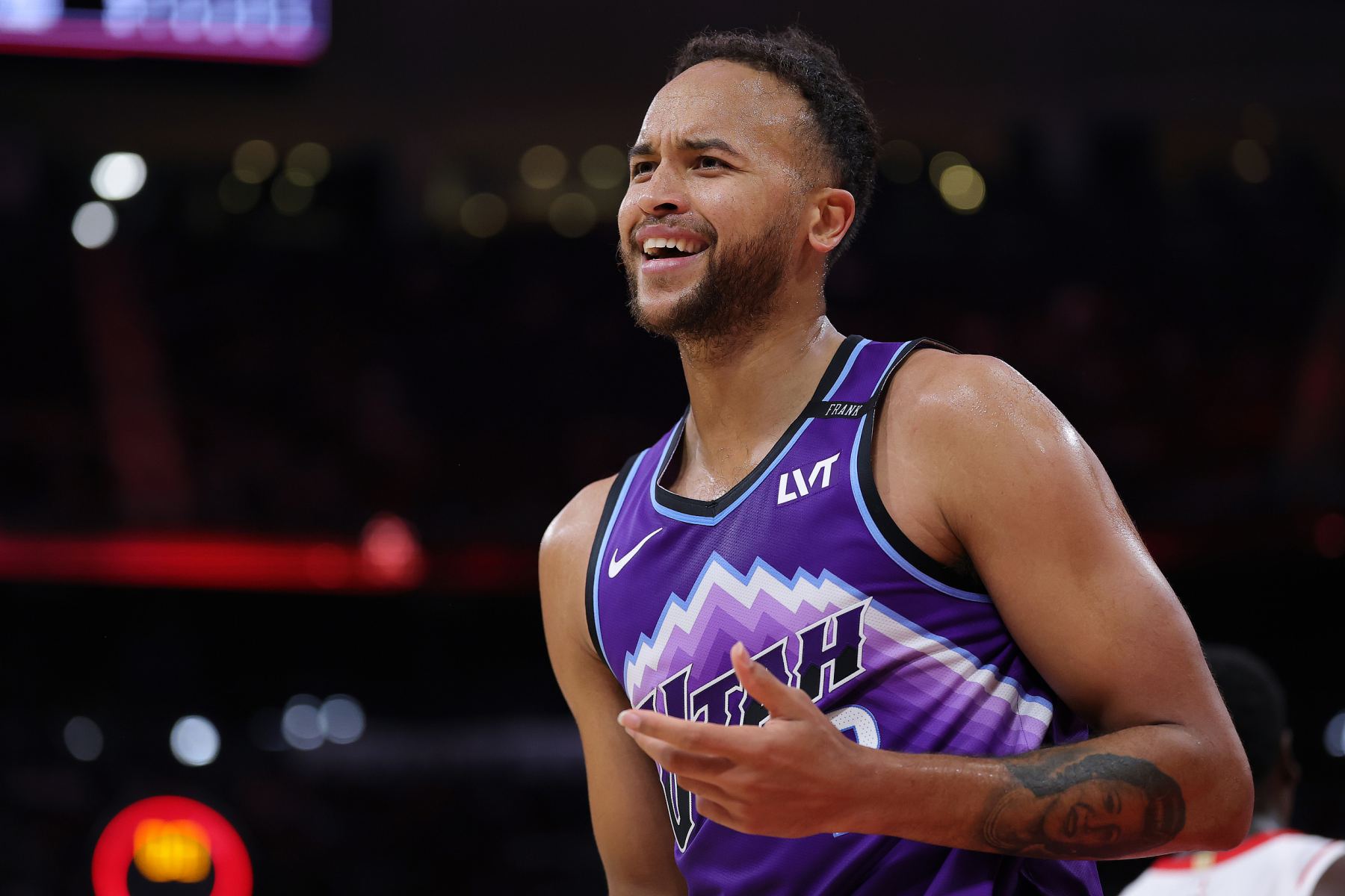 Травма Tomorrow's Jazz vs. Hawks: 6 игроков, включая Кайла Ли, Янга и других, отсутствуют