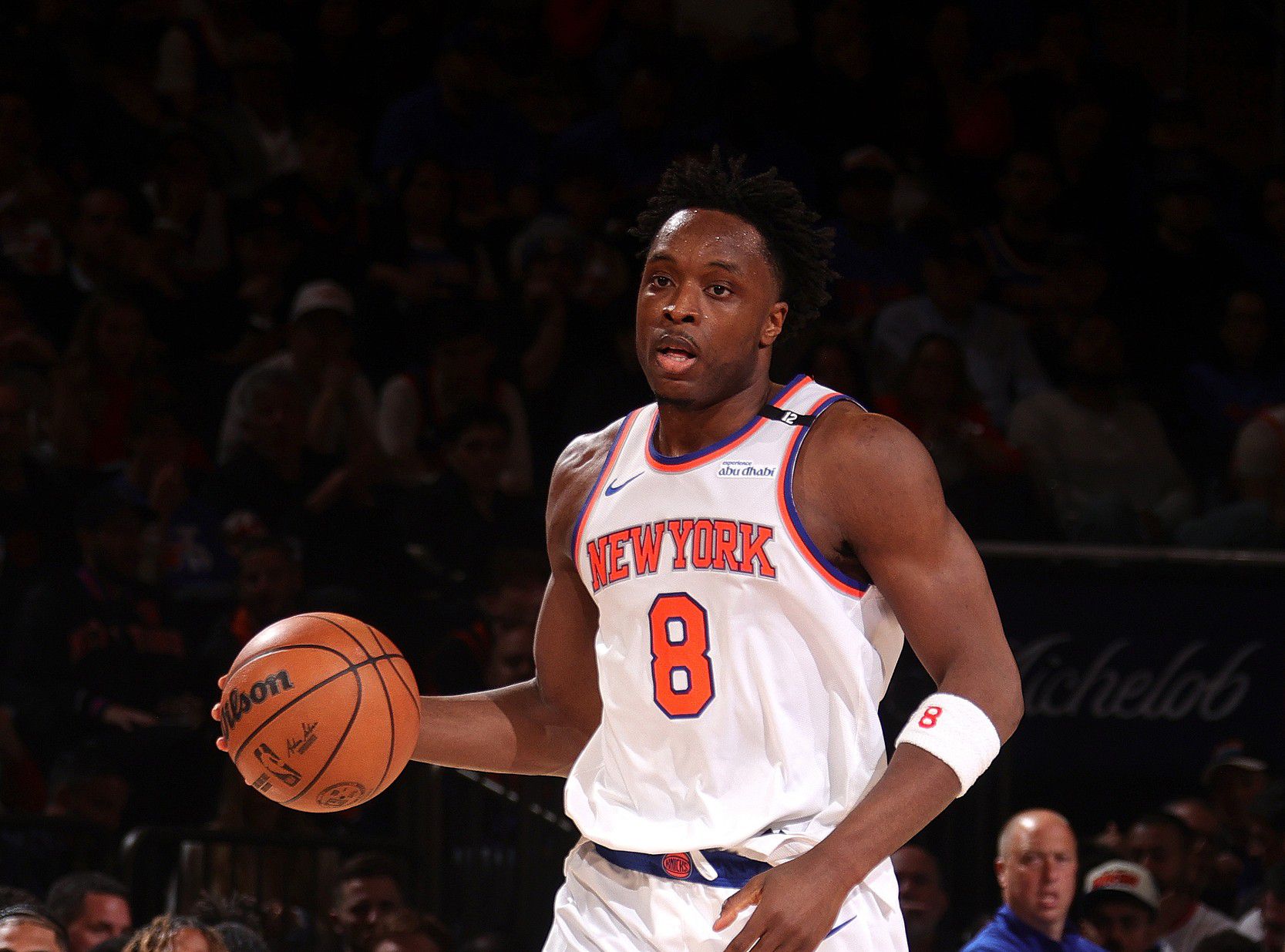 Надеюсь, все в порядке! Кларксон начал второй тайм вместо травмированного Ануноби.