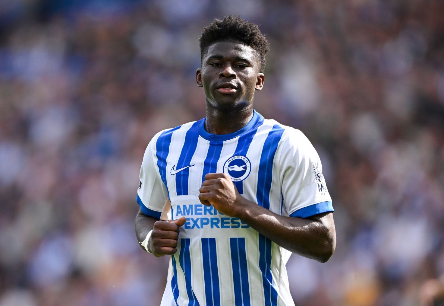 Статистика Балебы против «Манчестер Юнайтед»: 59 минут в стартовом матче, результативность передач и приёмов 80,5%.