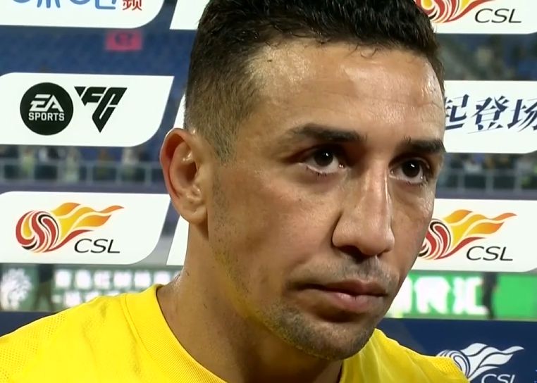 Дэвидсон: Удар от боковой линии, который забил Чэнчэн, должен был быть ударом от ворот. Жаль, что они не выиграли игру.