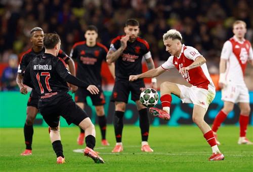 Монако против Бенфики