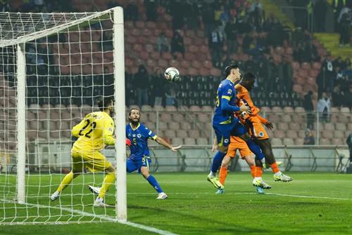 Босния и Герцеговина против LAN