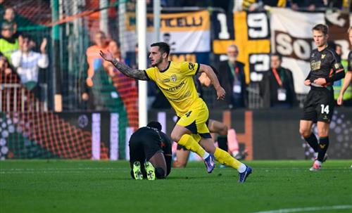 Венеция против Пармы