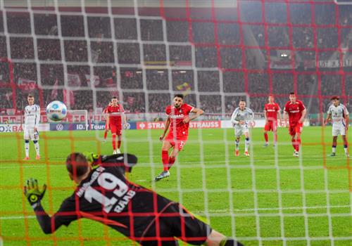 Фрайбург против Гамбурга