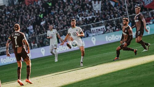 Санкт-Паули против Вольфсбурга