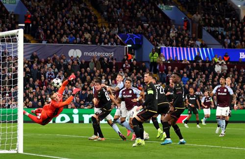 Астон Вилла против Болоньи