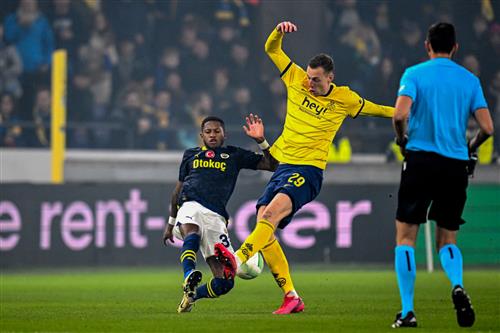 Сен-Жиллуа против Фенербахче