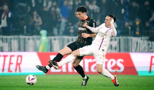 Лион против Ланса