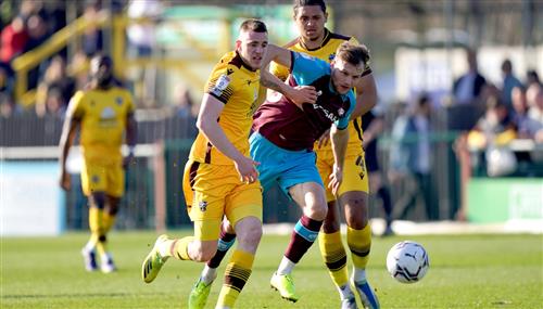 Порт Вейл против Саттон Юнайтед