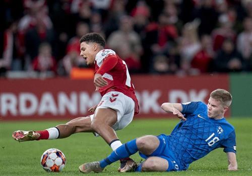 Дания против Северной Ирландии