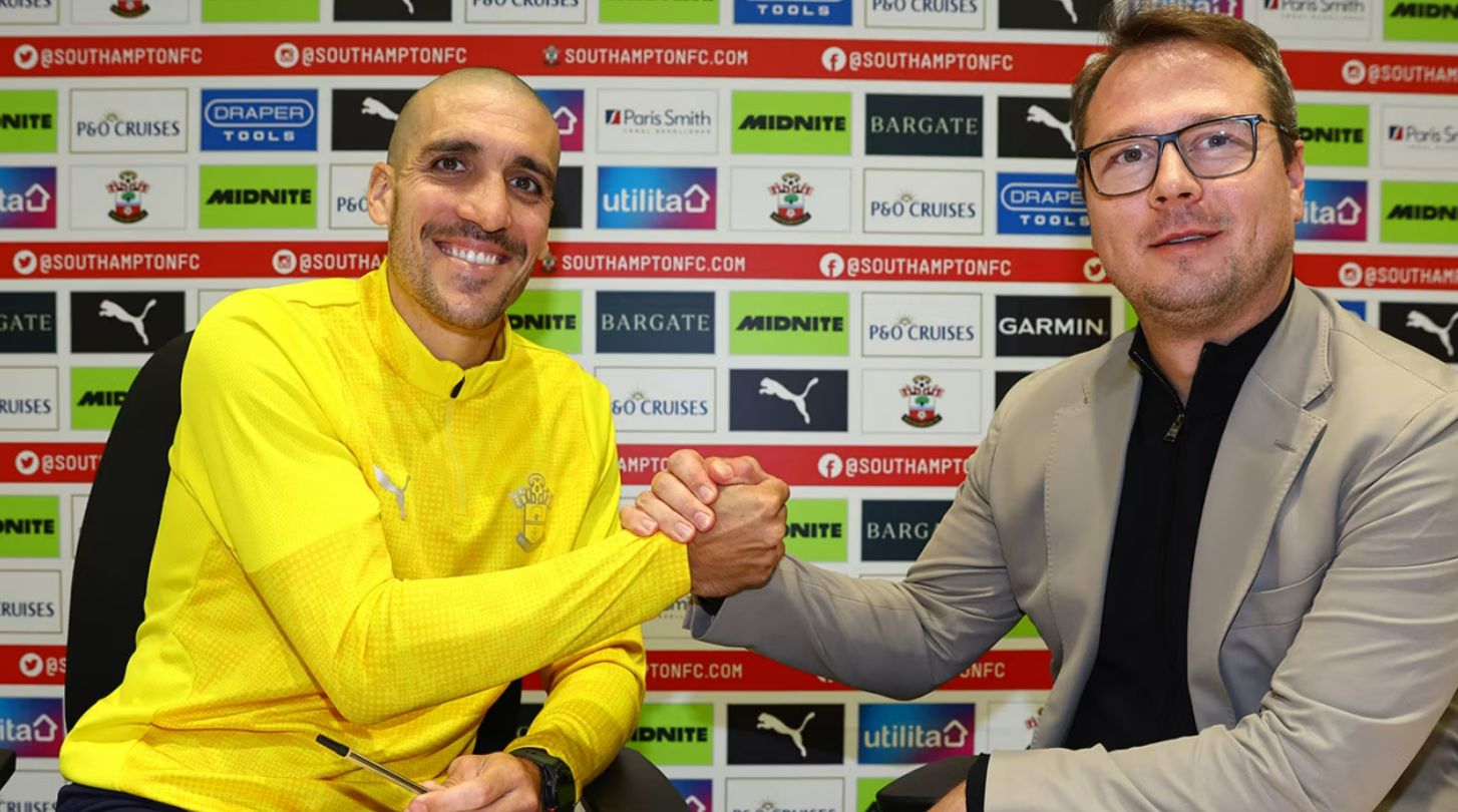 Официально: испанский полузащитник Ромеу возвращается в Саутгемптон без визы и подписал контракт до конца сезона