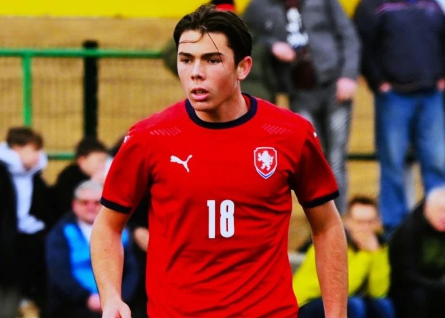 Представляя Чехию U19, сын Буффона оформил хет-трик в отборочном раунде молодежного чемпионата Европы.