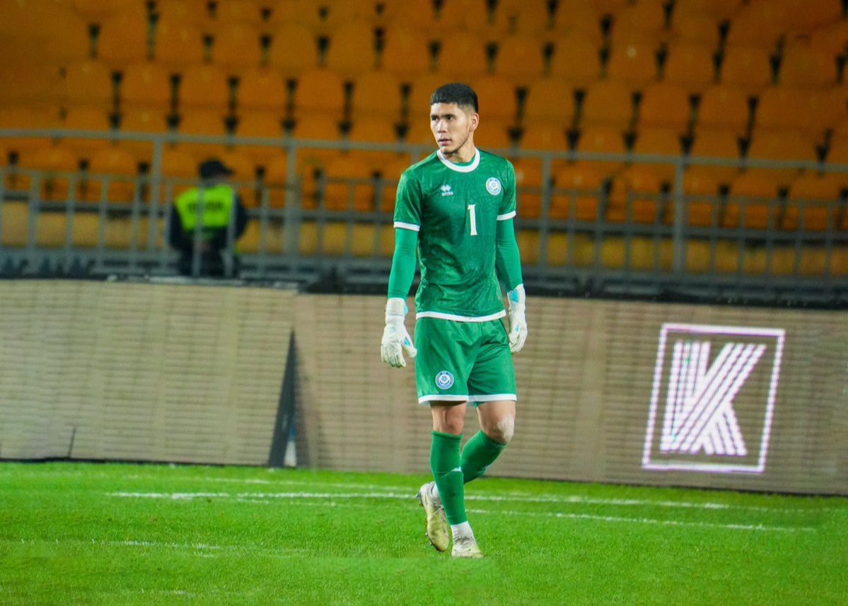 Статистика казахстанского вратаря против Бельгии: Сделал 8 сейвов + крайне не позволил товарищам по команде забить автоголы