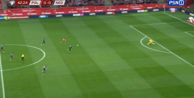 Мировой европейский предварительный перерыв: Камински продвинулся в дальний угол и забил, Польша временно - Нидерланды 1:0
