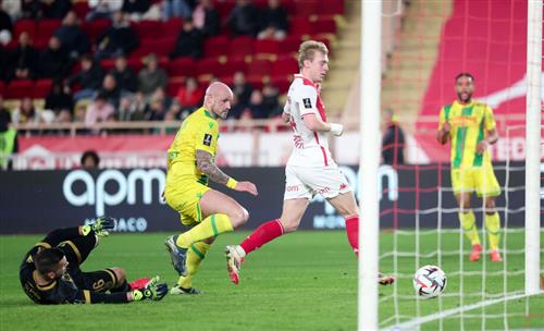 Монако против Нант