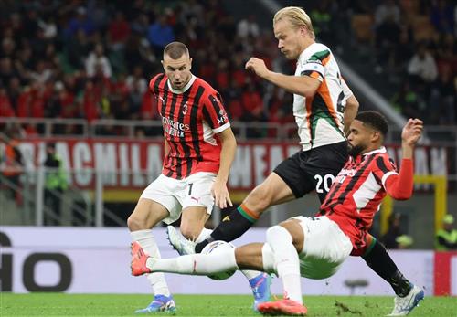 Милан против Венеции