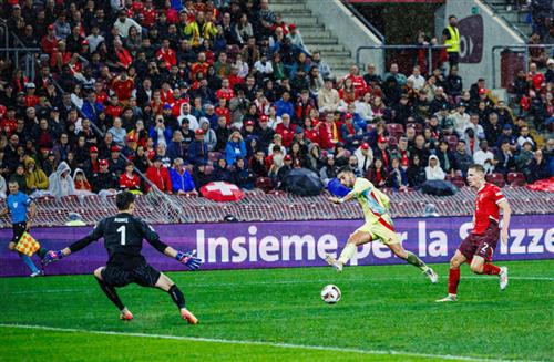 Швейцария против Испании