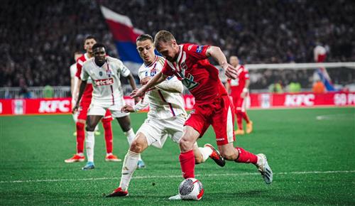 Лион против Валансьена