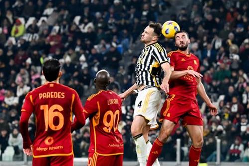 Рома против Кремонезе