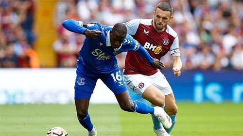 Хиберниан против Астон Виллы