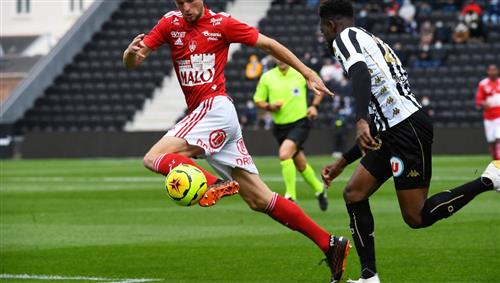 Стад Брестуа против Анже