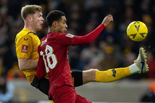 Волки против Ливерпуля