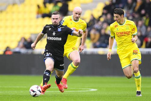 Нант против Осера