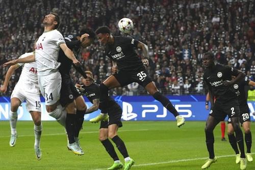 Е. Франкфурт против Марселя