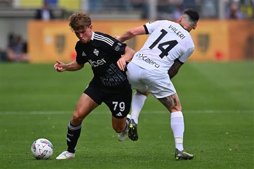 Парма против Комо