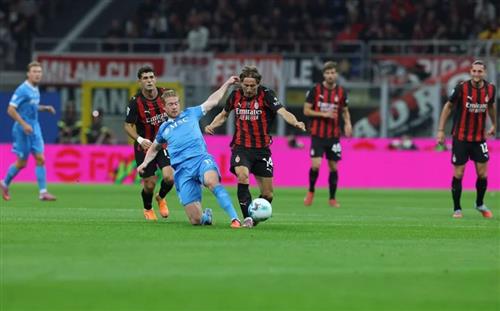 Милан против Наполи