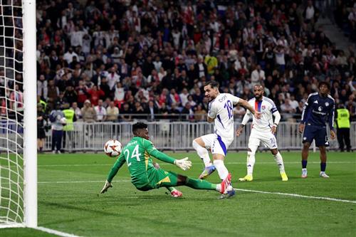 Лион против Манчестер Юнайтед